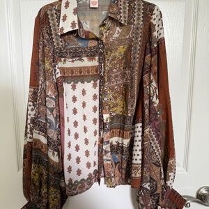 Small Flying Tomato Paisley Print Button Up Balloon Sleeve Collared Blouse